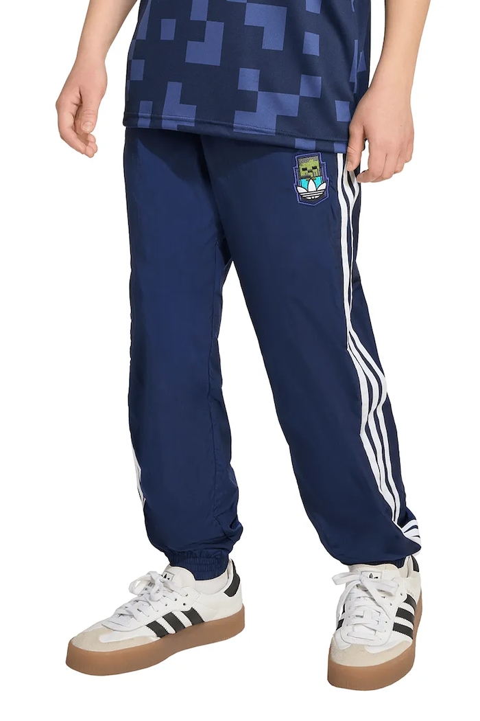 Detské tepláky adidas Originals MINECRAFT KD9837