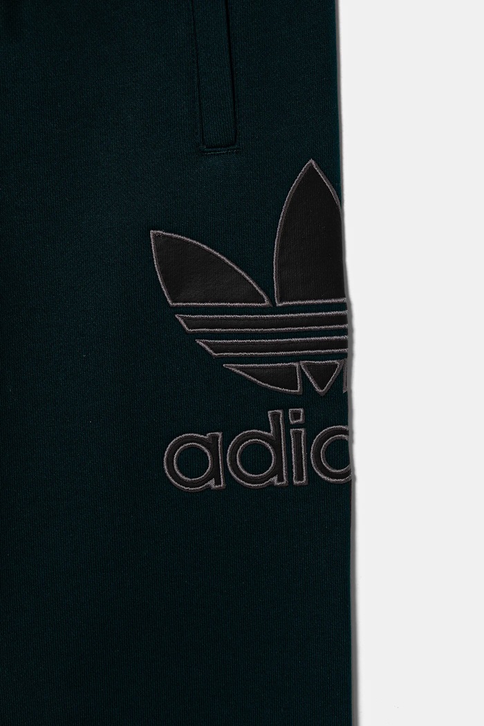 adidas Originals spodnie dresowe bawełniane dziecięce zielony JV8579