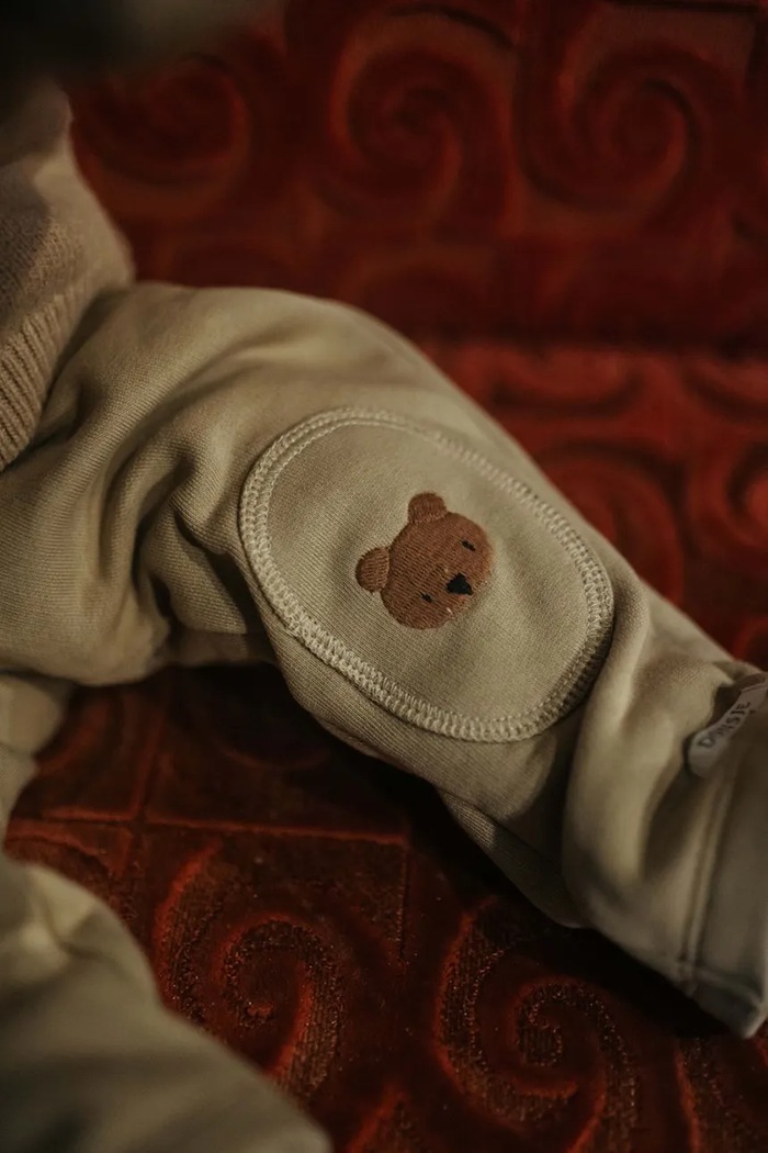 Бебешки памучен спортен панталон Donsje Joek Trousers Bears 3040701 бежов