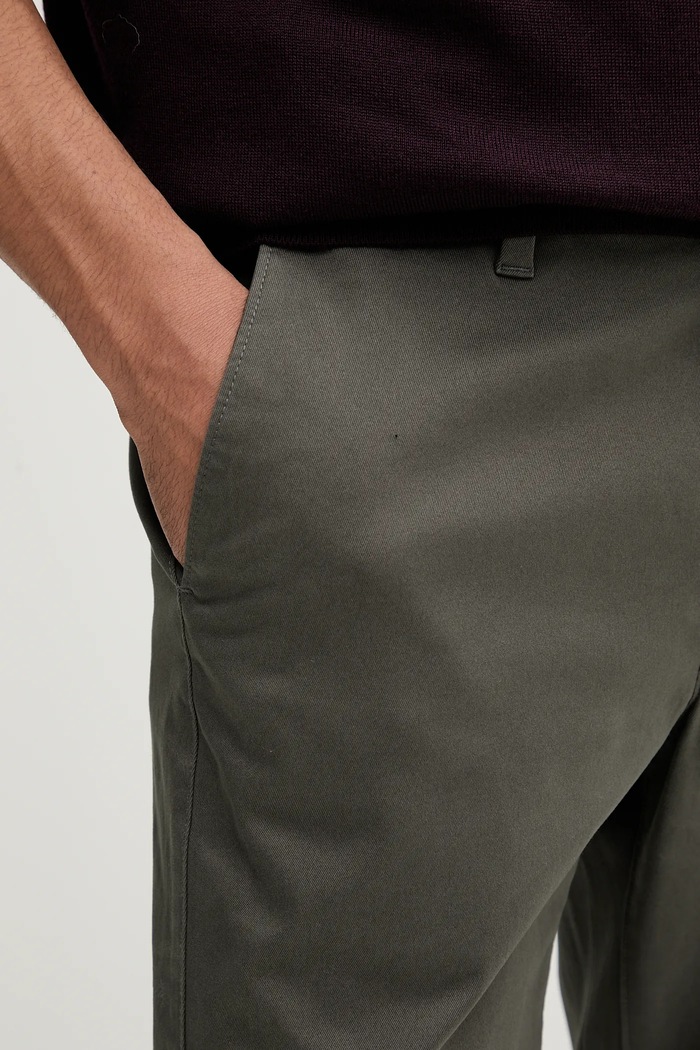 Calvin Klein pantaloni verde LV040EM633