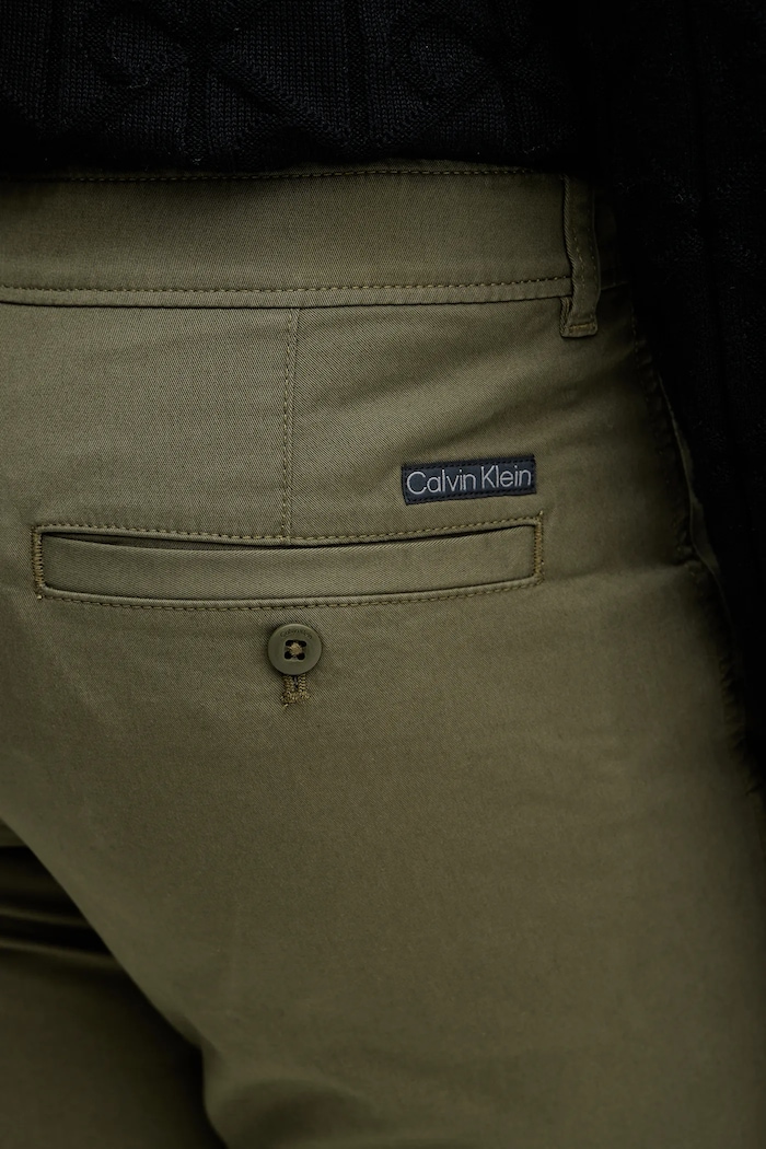 Oblečenie Nohavice Calvin Klein Jeans LV040EM628 zelená