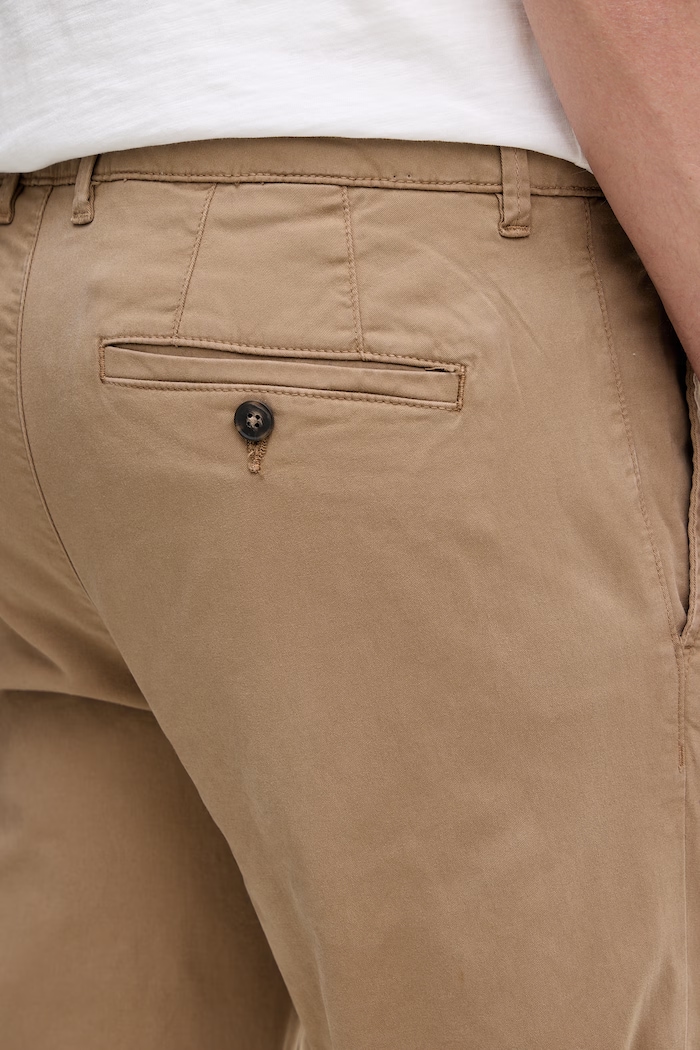 United Colors of Benetton nohavice chinos pánske bavlnené s elastanom béžová 4TZYUF04P