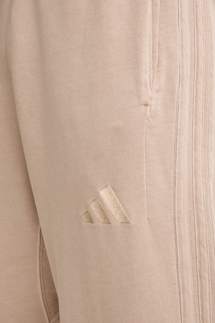 Хлопковые спортивные штаны adidas All SZN бежевый JN0619