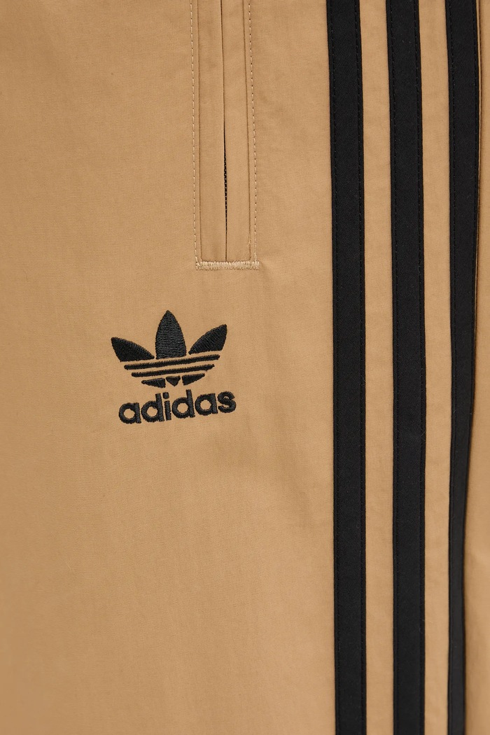 adidas Originals spodnie dresowe Firebird Pants beżowy JY1339