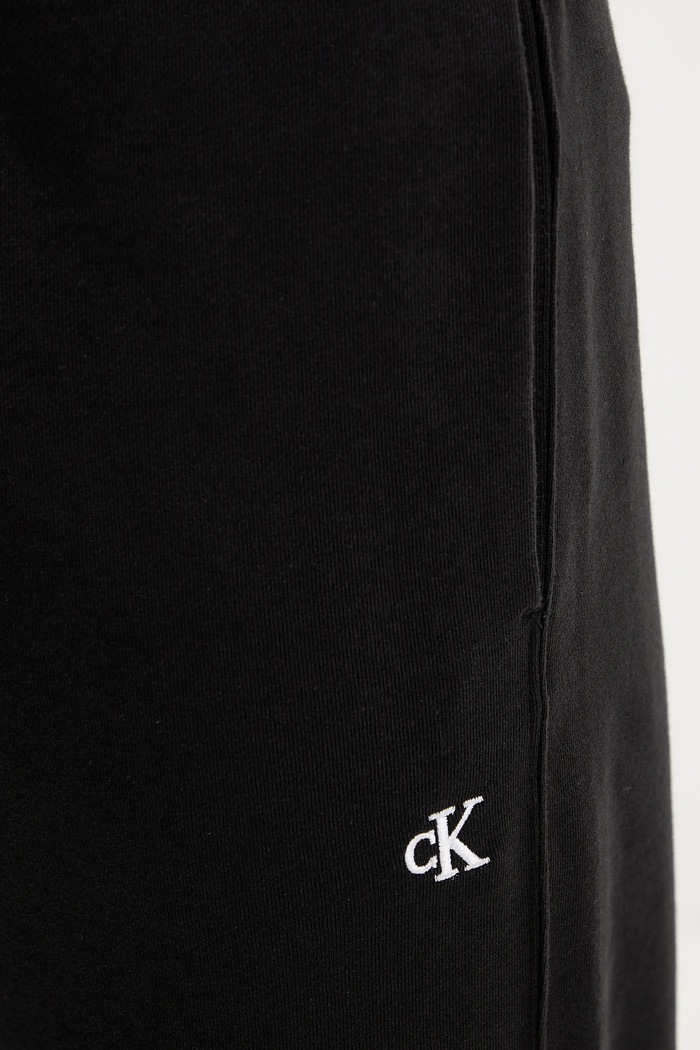 Bavlnené tepláky Calvin Klein Jeans čierna LV04RD241G