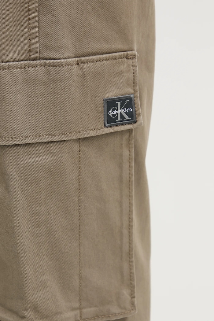Calvin Klein Jeans nohavice cargo pánske bavlnené s elastanom hnedá LV04RD608G