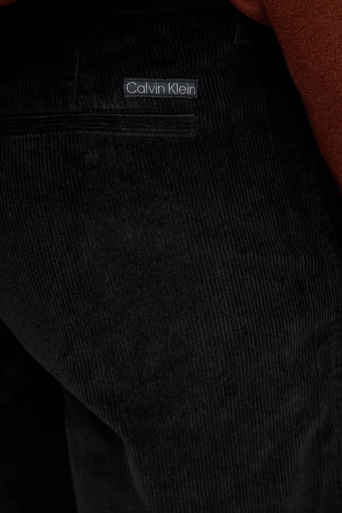 Calvin Klein Jeans pantaloni de catifea cord negru LV04RD605G