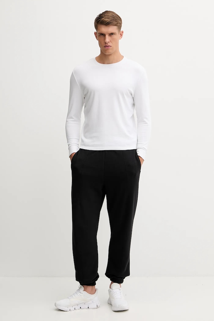 Спортен панталон On Club 1ME10040553 черен SS26