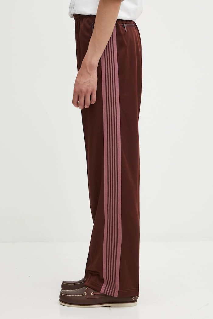 Спортен панталон Needles Track Pant изчистен кафяв RW316