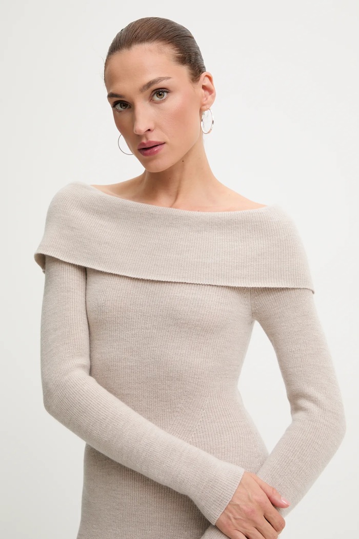 Vuneni pulover Blugirl Blumarine RF5150.MA500 bež
