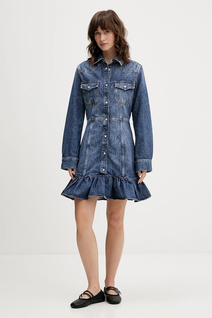 Džínové šaty Tommy Jeans DW0DW21635 námořnická modř AW25