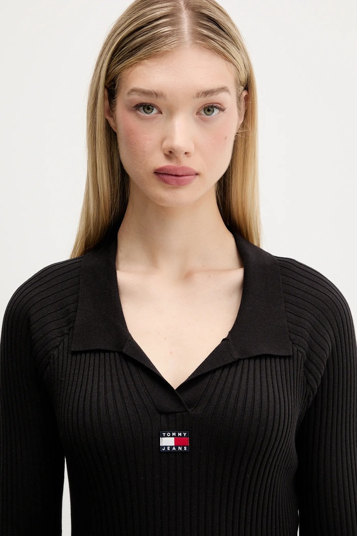 Рокля Tommy Jeans черен DW0DW22183