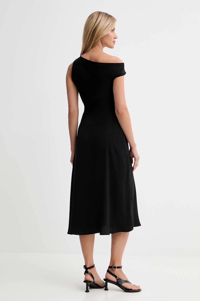 Дрехи Рокля Calvin Klein LV044D045G черен