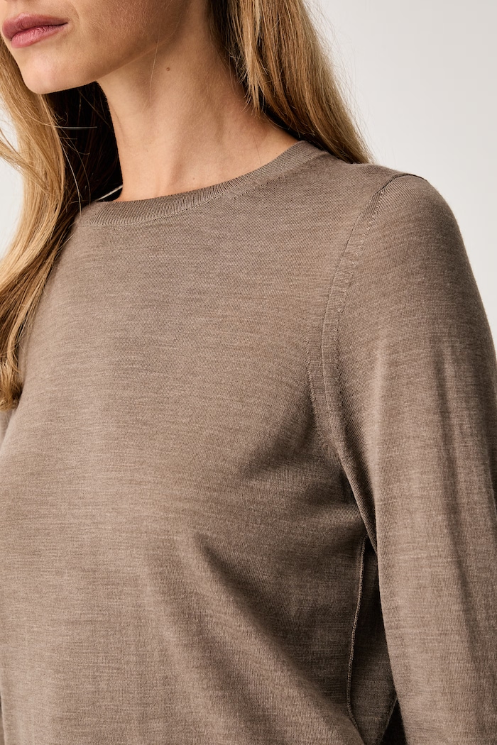 BOSS sweter damski wełniany Ferpina 50544987 brązowy