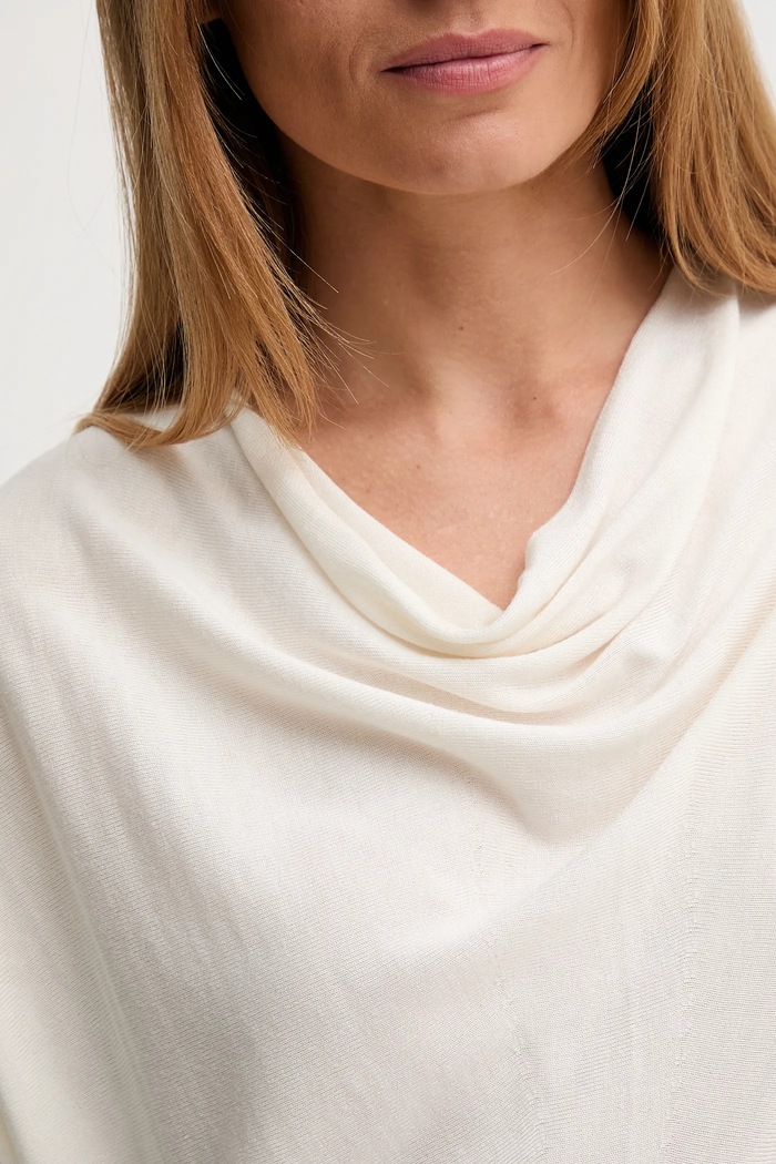 United Colors of Benetton sweter z jedwabiem beżowy 1ZRED10E8