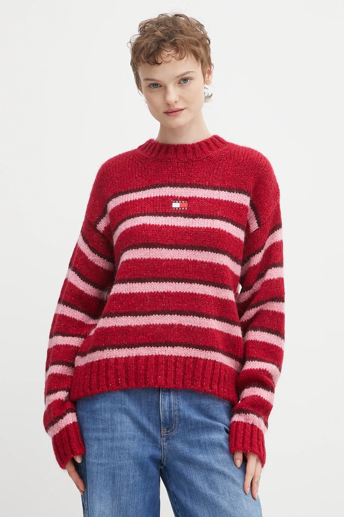 Svetr s příměsí vlny z alpaky Tommy Jeans kulatý červená DW0DW21679