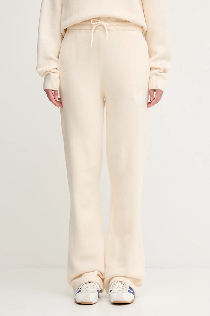 adidas Originals pantaloni con aggiunta di cotone bambini Knitted Pants tessuto elasticizzato beige KF2536