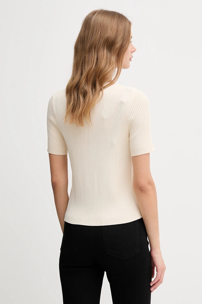 Дрехи Жилетка Dkny P52XAX02 бежов