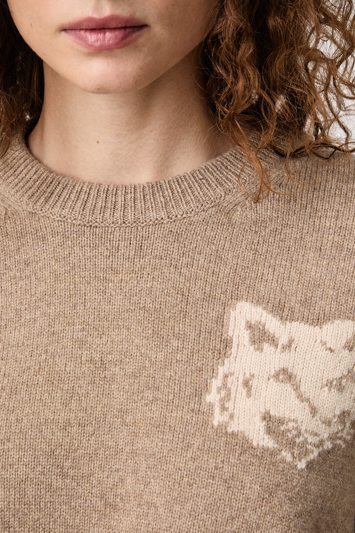 Maison Kitsuné Fox Head Intarsia Merino пуловер от вълна дамски NW00808KM0329