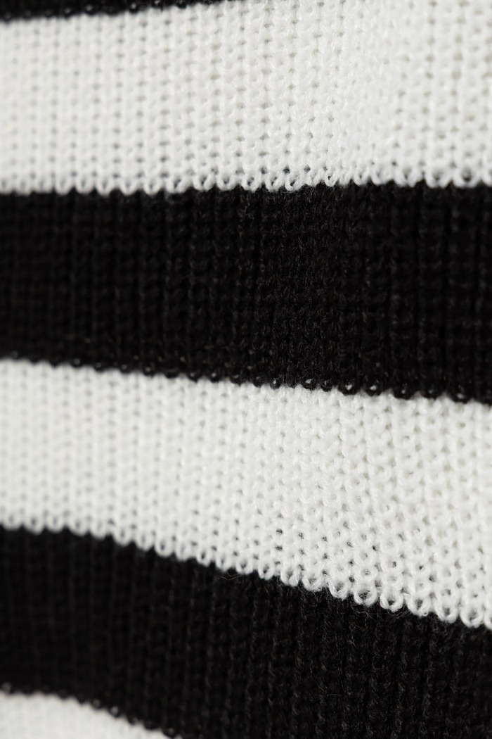 Dziewczynka United Colors of Benetton sweter dziecięcy 1Z8SQ108X.G.seasonal biały