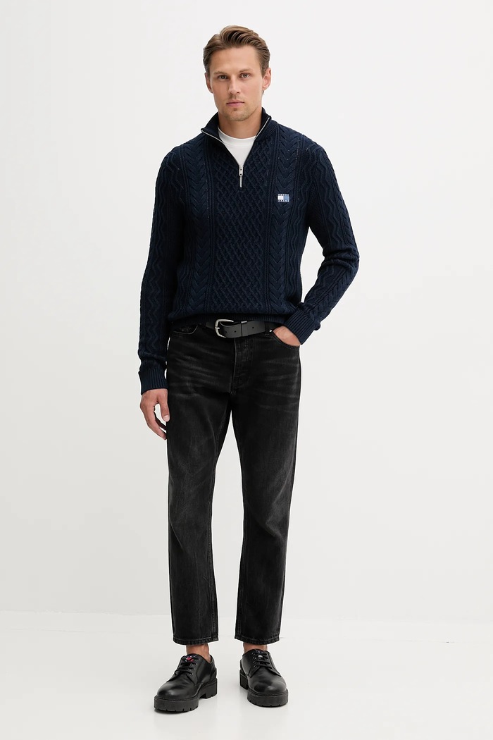Bavlnený sveter Tommy Jeans DM0DM22103 modrá AW25