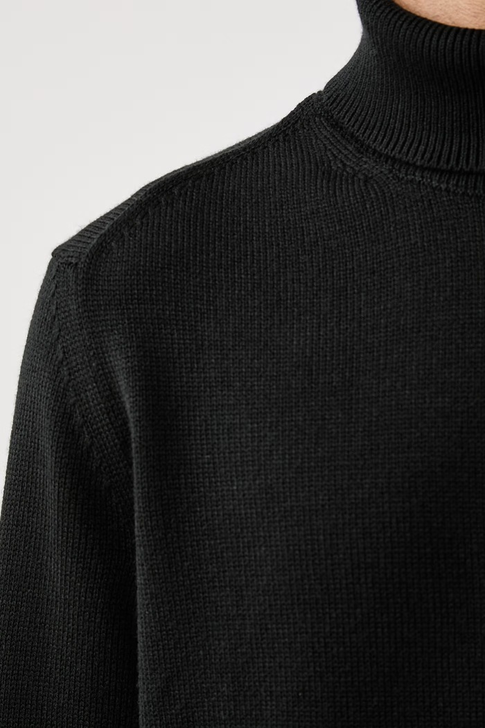 Armani Exchange гольф для мужчин с шерстью XM001917.AF14008 чёрный