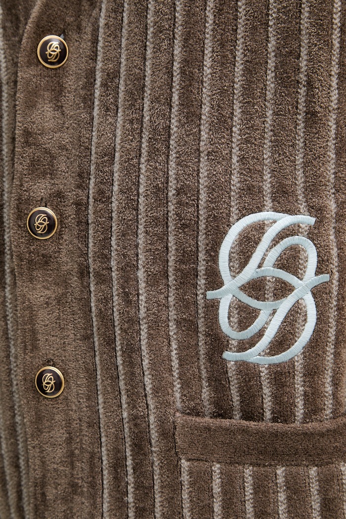 Drôle de Monsieur kardigán pánsky s prímesou vlny Le Cardigan Monogramme I.CA159.VI024 hnedá