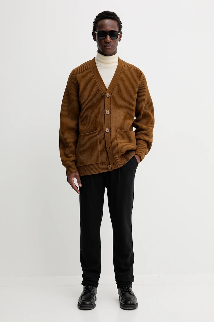 Vlněný kardigan Filippa K 31896.FK hnědá AW25