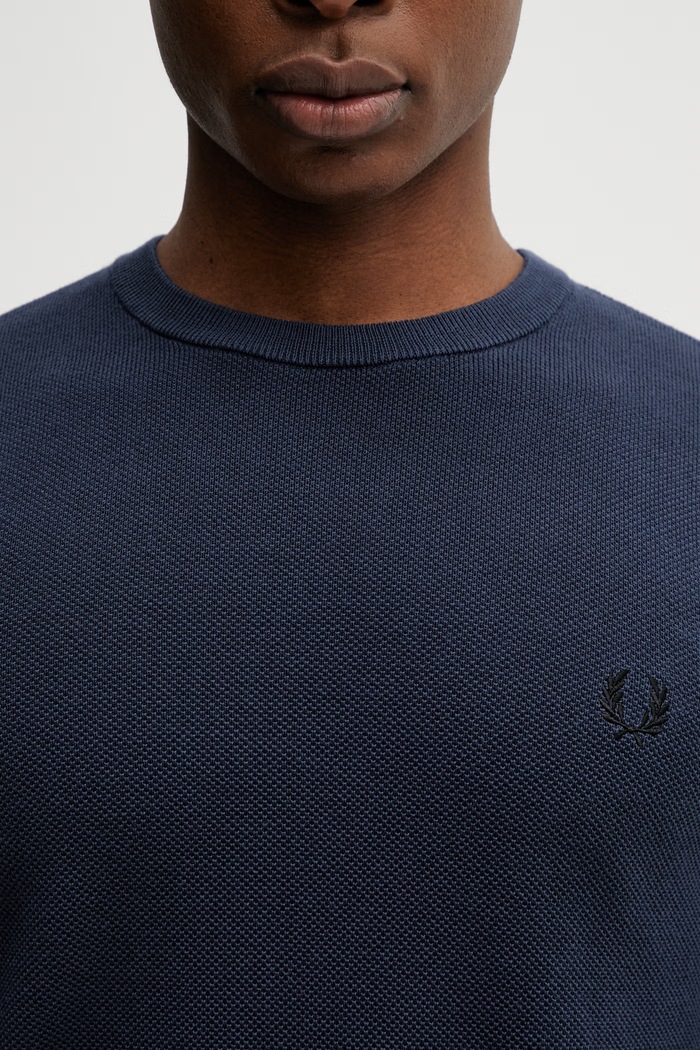 Bombažen pulover Fred Perry mornarsko modra K1309