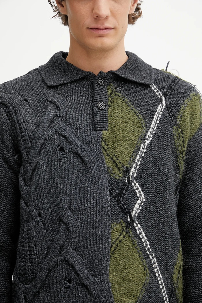 Пуловер с вълна Andersson Bell Argyle Fisherman Polo сив atb1346m