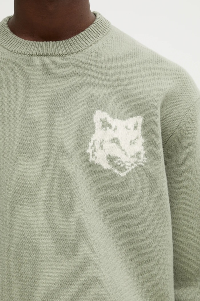 Vuneni pulover Maison Kitsuné Fox Head Intarsia Merino zelena PM00816KM0329