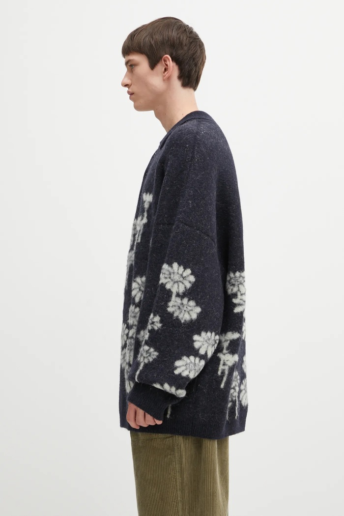 032C wool blend jumper 'Melting Daisies' F25.URK.0432.000 navy AW25