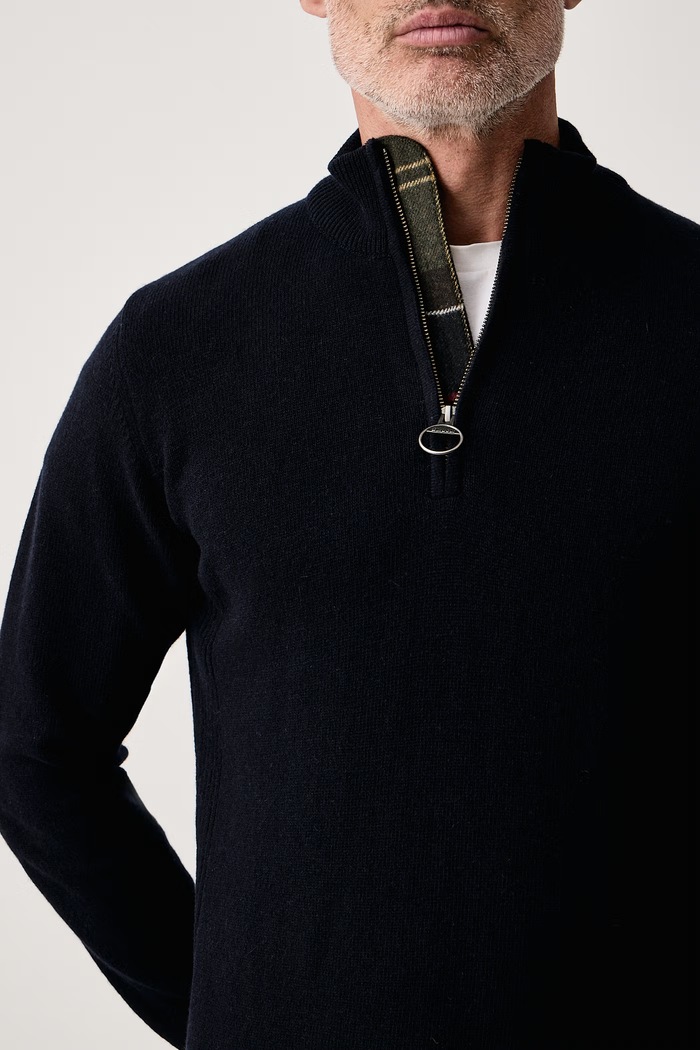 Sweter męski wełniany Barbour MKN0837 granatowy
