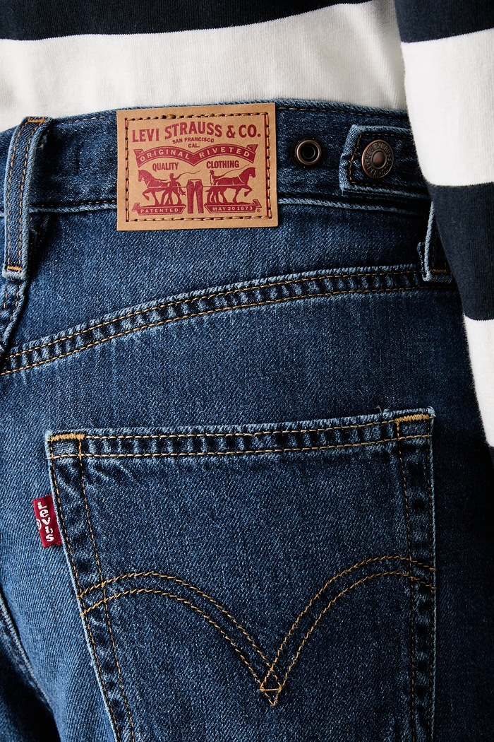 Levi's šortky dámske rifľové CINCH MID-THIGH modrá 003KI