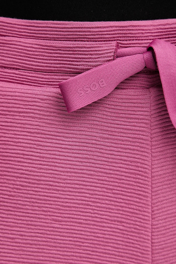 Къс панталон BOSS Ottoman_Shorts виолетов 50545617