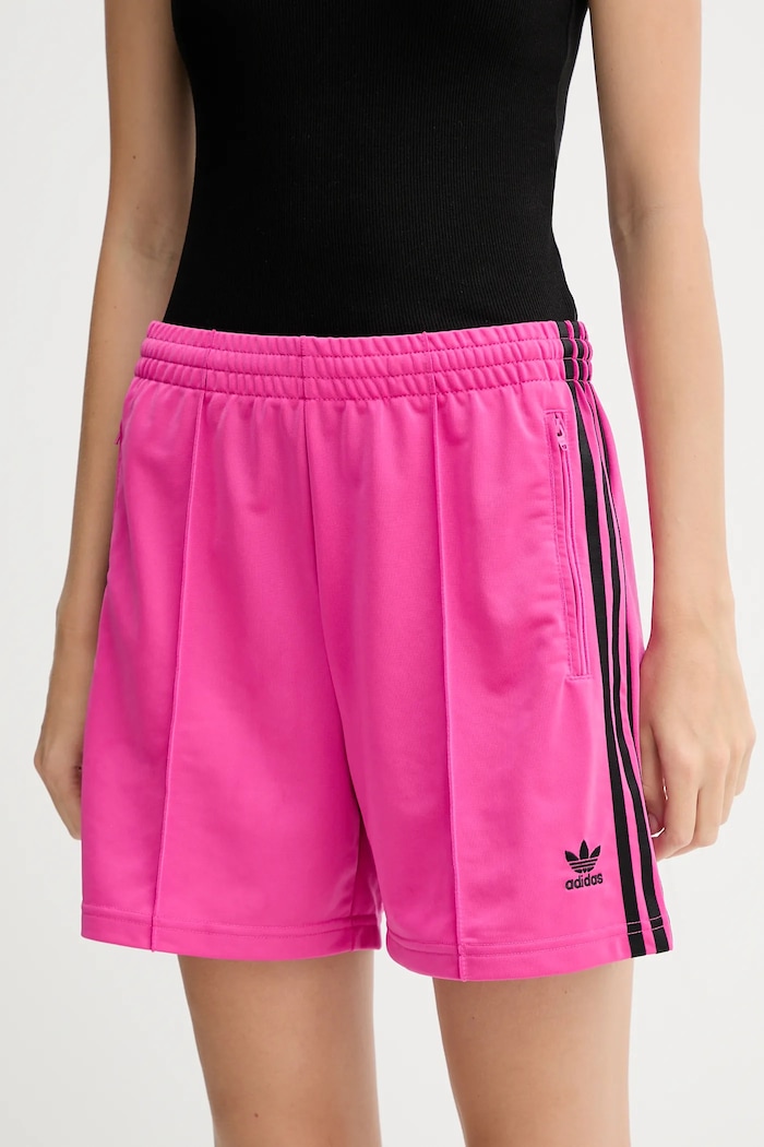 adidas Originals szorty Firebird aplikacja różowy JW5049