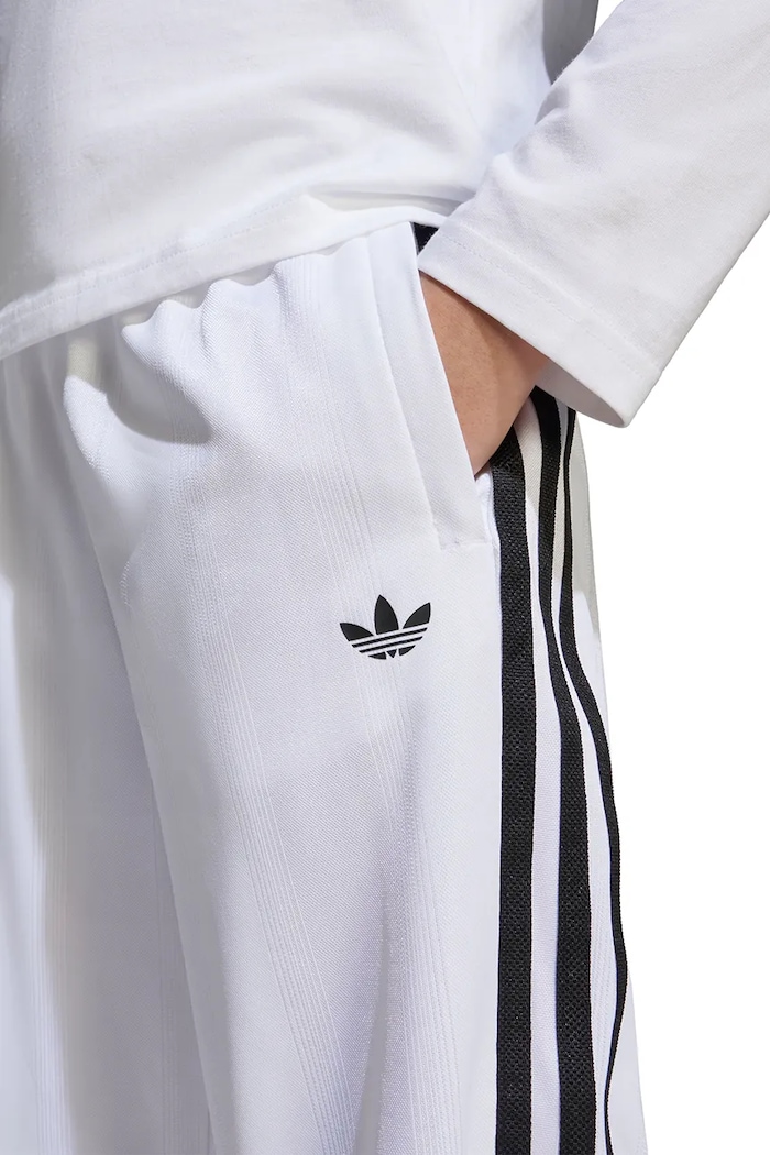 adidas Originals szorty dziecięce HZ3586