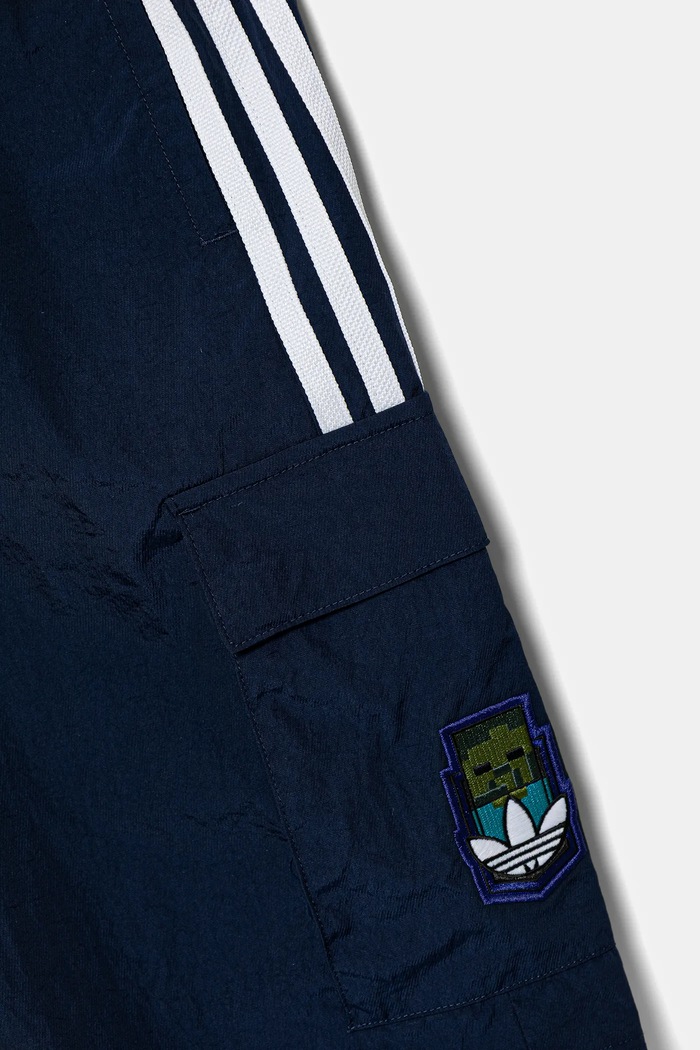 adidas Originals szorty dziecięce MINECRAFT granatowy KD9833