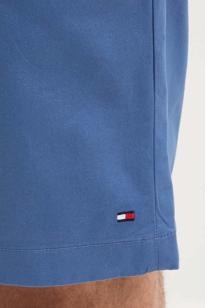 Tommy Hilfiger szorty niebieski MW0MW40743