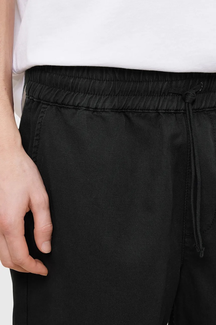 Oblečení Šortky s příměsí lnu AllSaints HANBURY M022TA černá