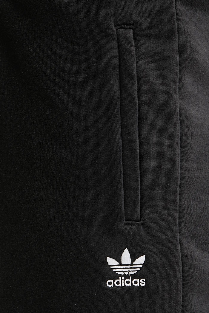 Šortky adidas Originals Essentials čierna IR7821