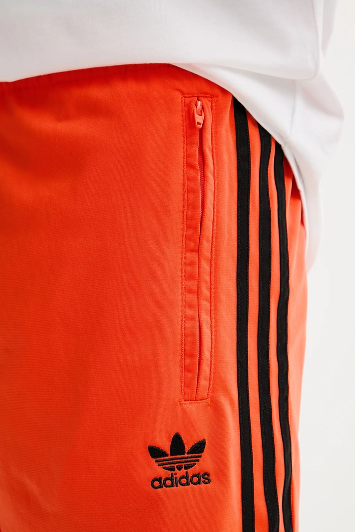 adidas Originals szorty Firebird pomarańczowy JY1344