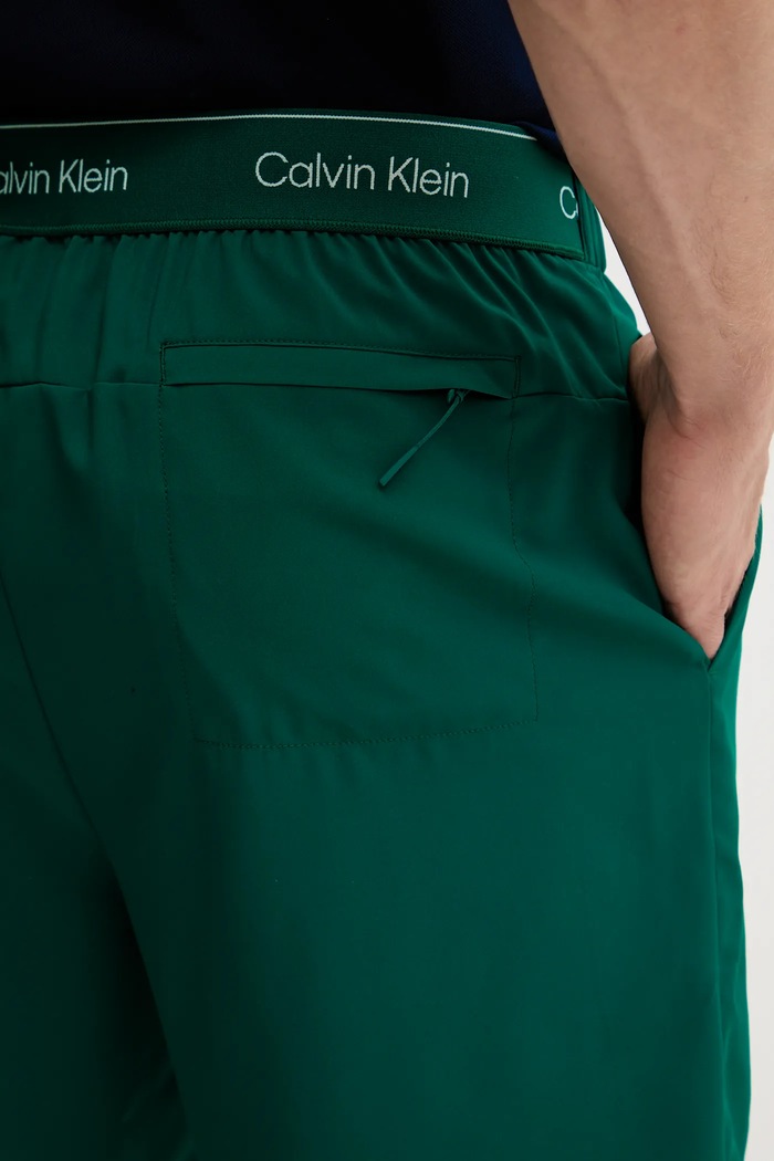 Tréningové šortky Calvin Klein Performance zelená LVGMF5S801
