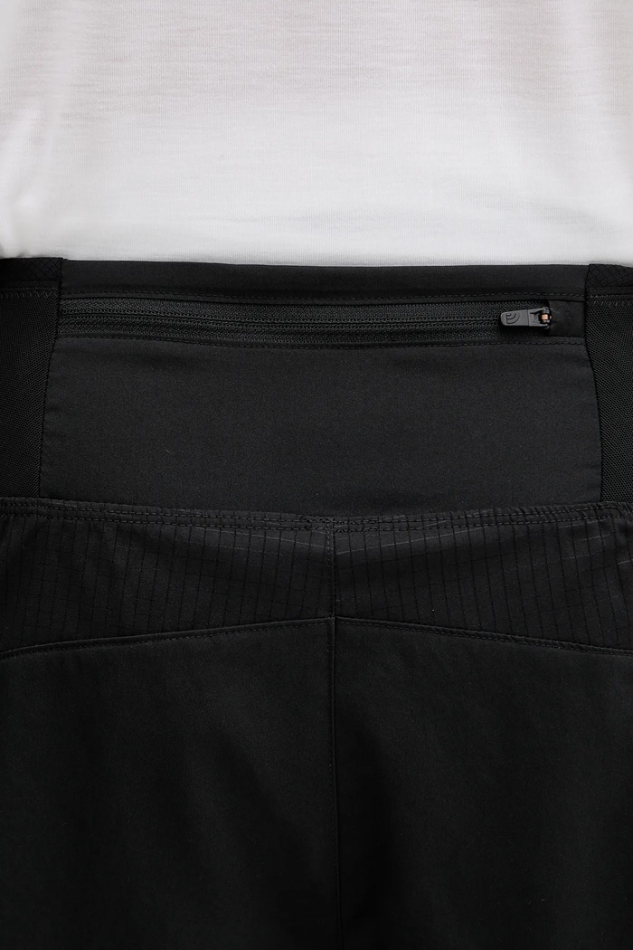 Športové krátke nohavice The North Face Sunriser 2 in 1 NF0A8BBRJK31. čierna