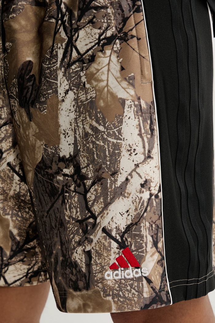 adidas Originals szorty OG Camo Short beżowy KD6259