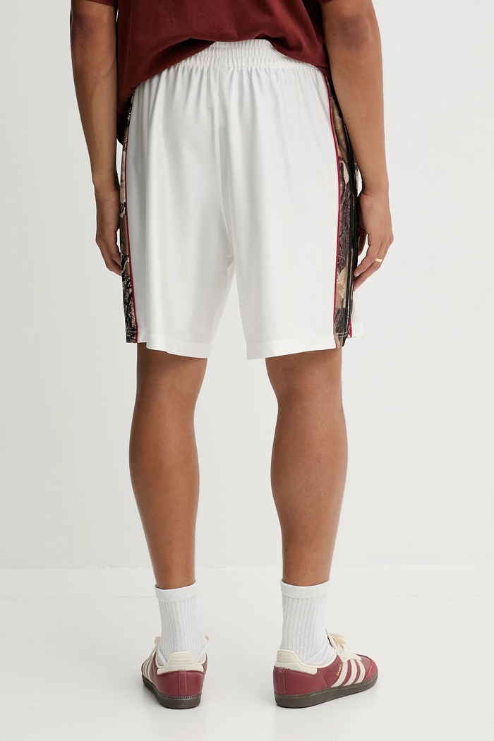 Oblačila Kratke hlače adidas Originals OG Camo Short KD6260 bela