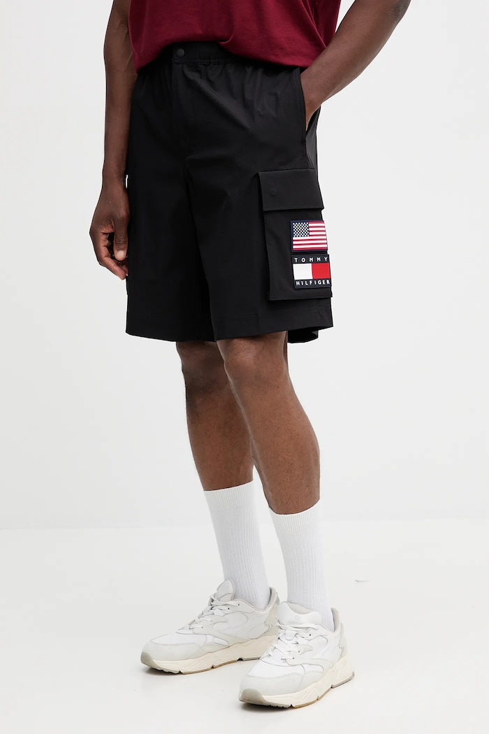 Tommy Hilfiger pantaloni scurți x SAIL GP panza negru MW0MW41414