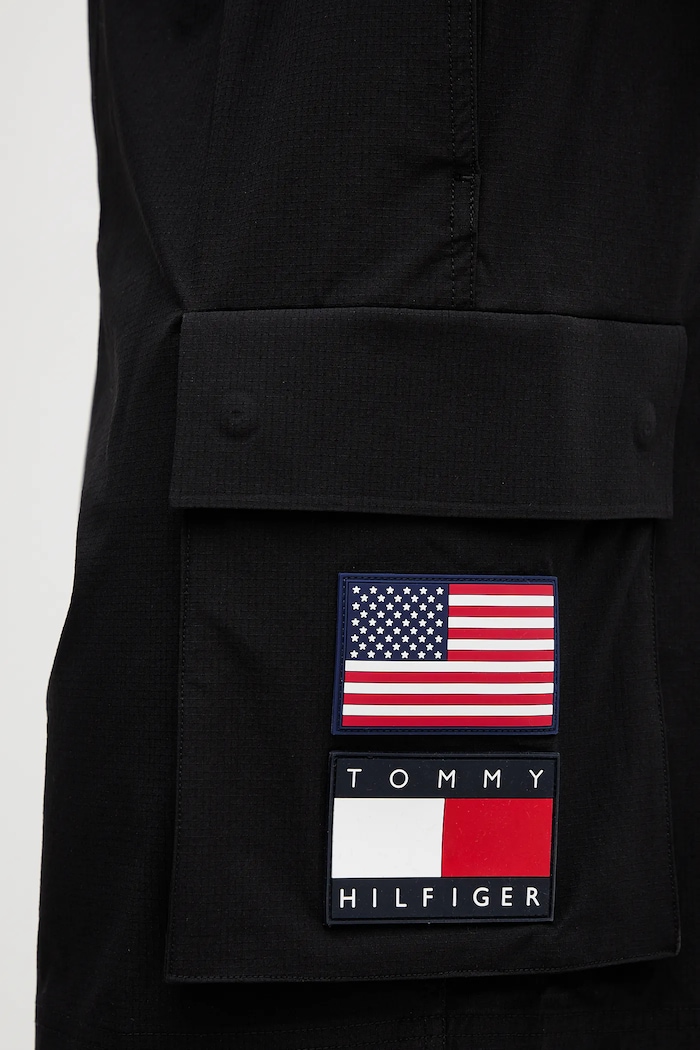 Tommy Hilfiger pantaloni scurți x SAIL GP negru MW0MW41414