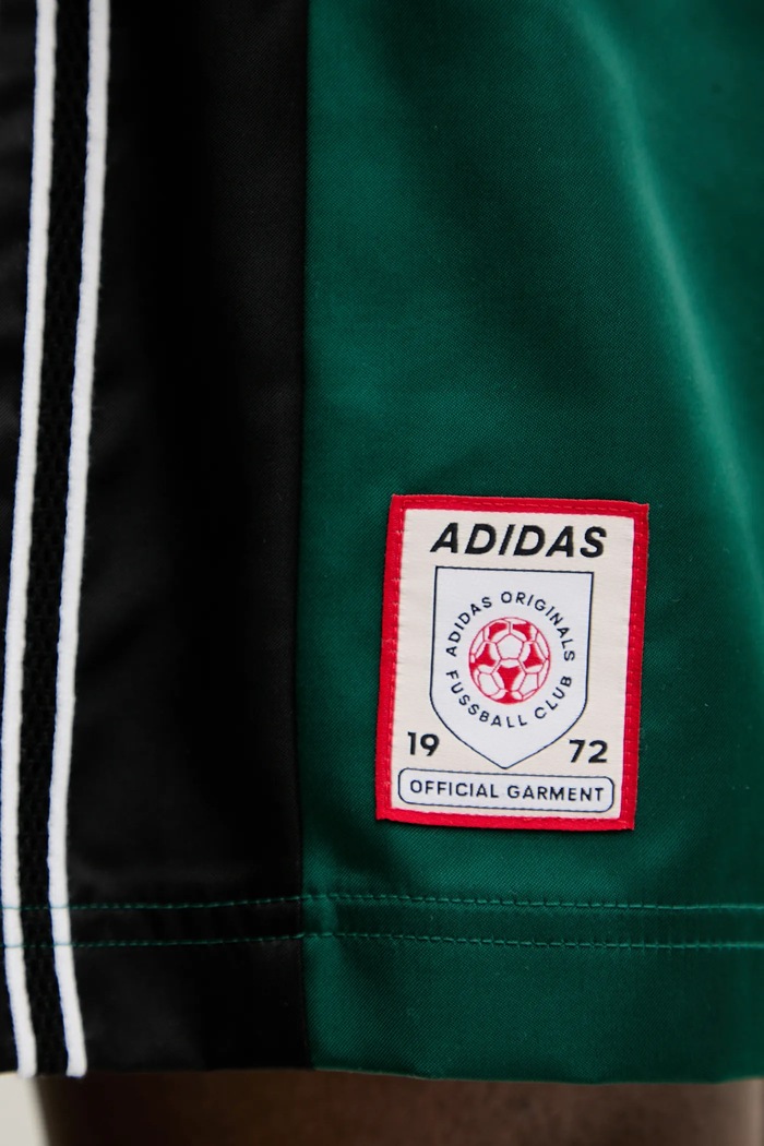 adidas Originals szorty Archive JX3098 zielony