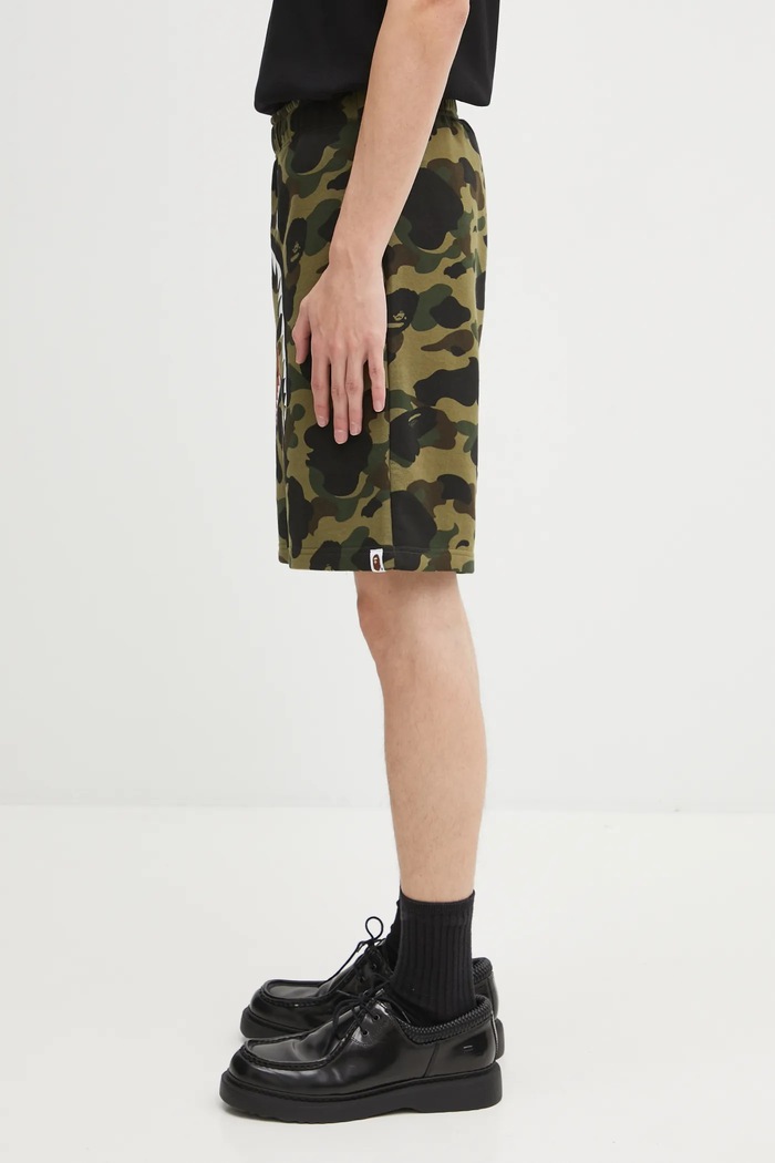 Бавовняні шорти A Bathing Ape Camo Shark 001SPL301009M зелений SS26